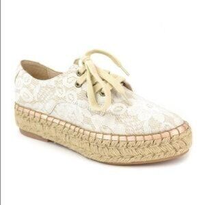 J/Slides Lace Up Lace Espadrilles H102